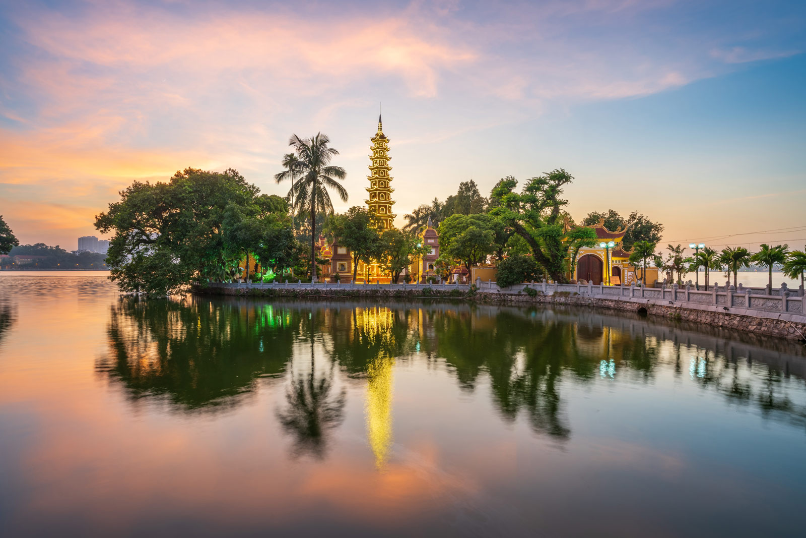 The 29 Best Things to do in Hanoi Vietnam
