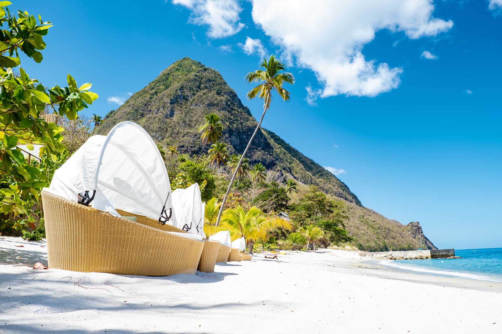 The 9 Best Beaches in St. Lucia