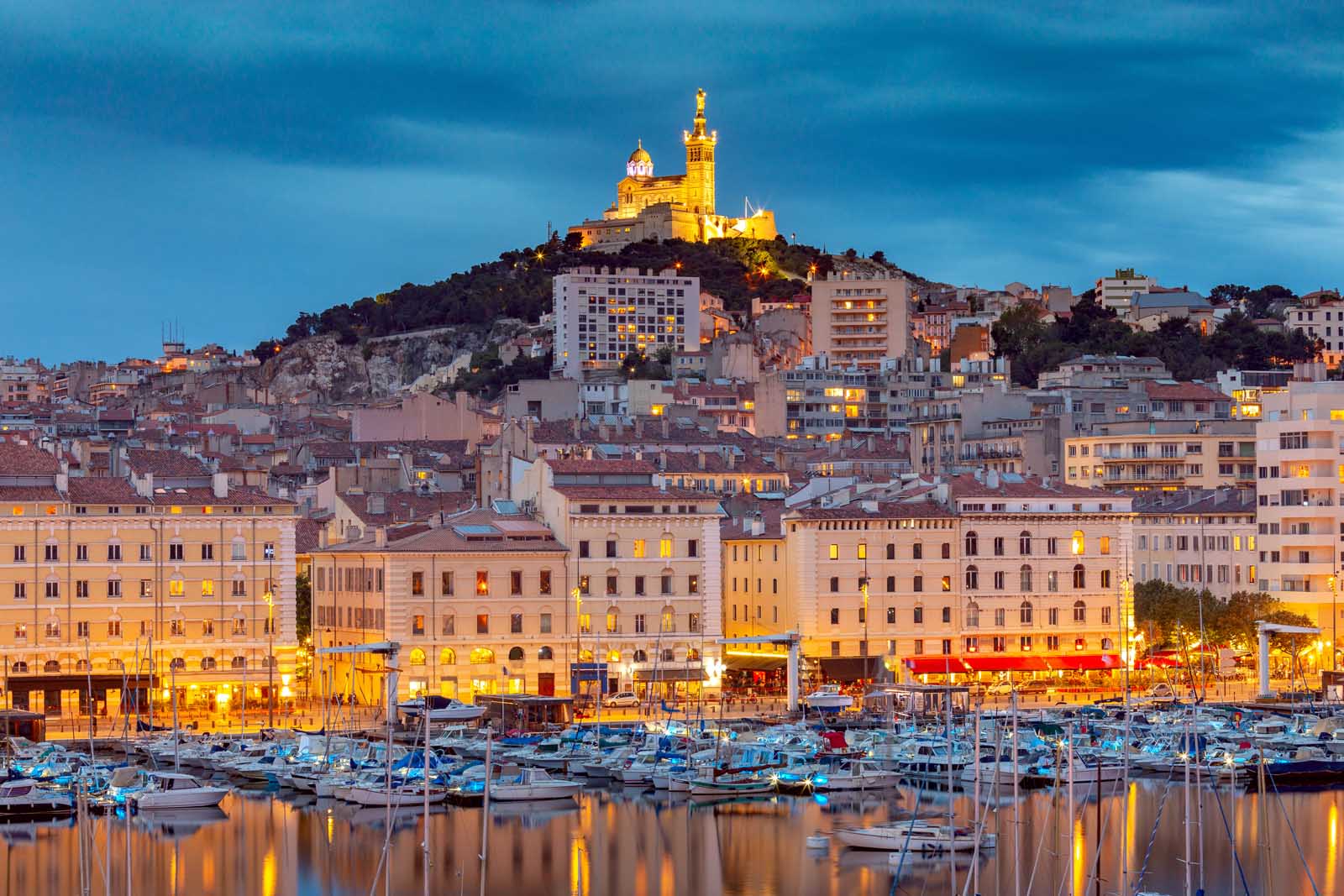 14 Best Things to do in Marseille, France in 2022